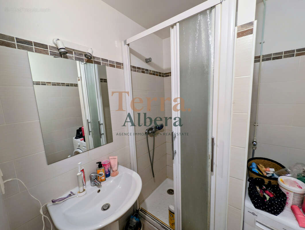 Laroque-des-Albères — Immeuble de rapport, opportunité rare en centre village - photo 6
