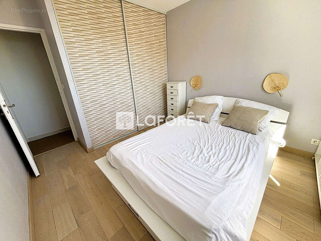 Maison à SAINT-LAURENT-DU-VAR