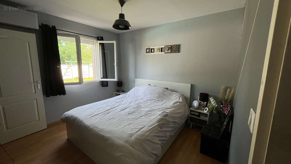 FONTENILLES : Maison T6  JULIA au calme avec piscine - photo 8