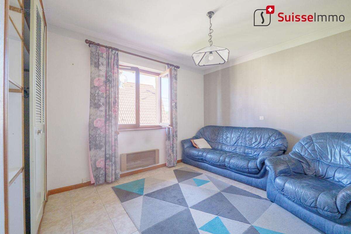 Maison à FESCHES-LE-CHATEL