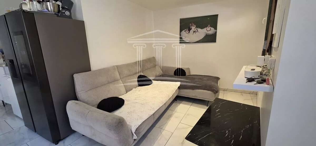Appartement à VIOLES