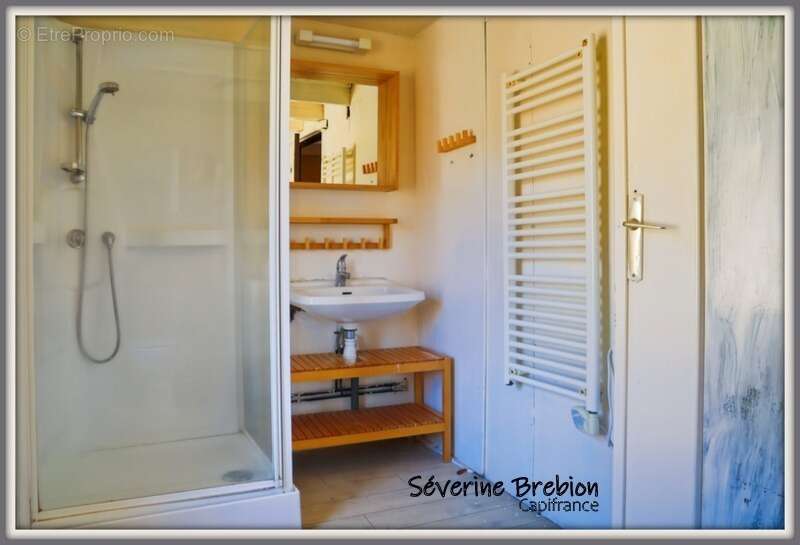 Maison à NOIRETABLE