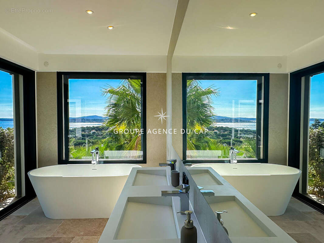 Les issambres villa luxueuse vue mer panoramique 7 chambres avec garage 4  voitures piscine intérieure et extérieure - photo 9