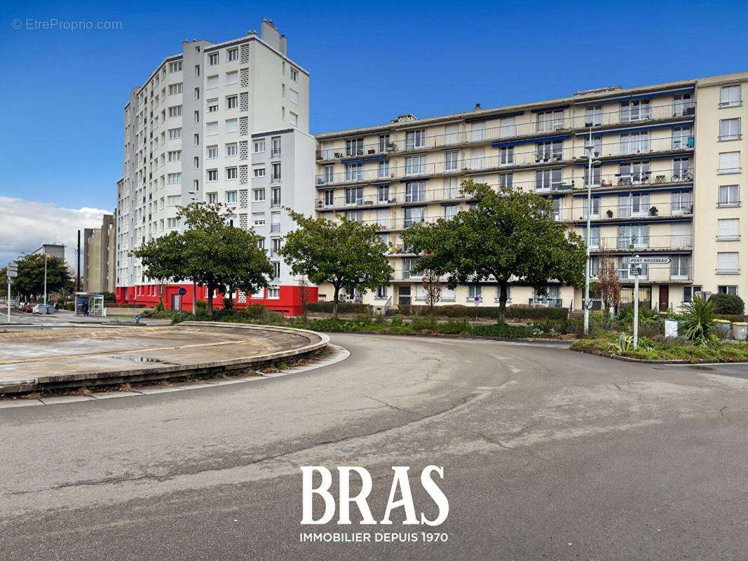 Reze - pont rousseau - t1 bis 42 m² + cave - photo 8