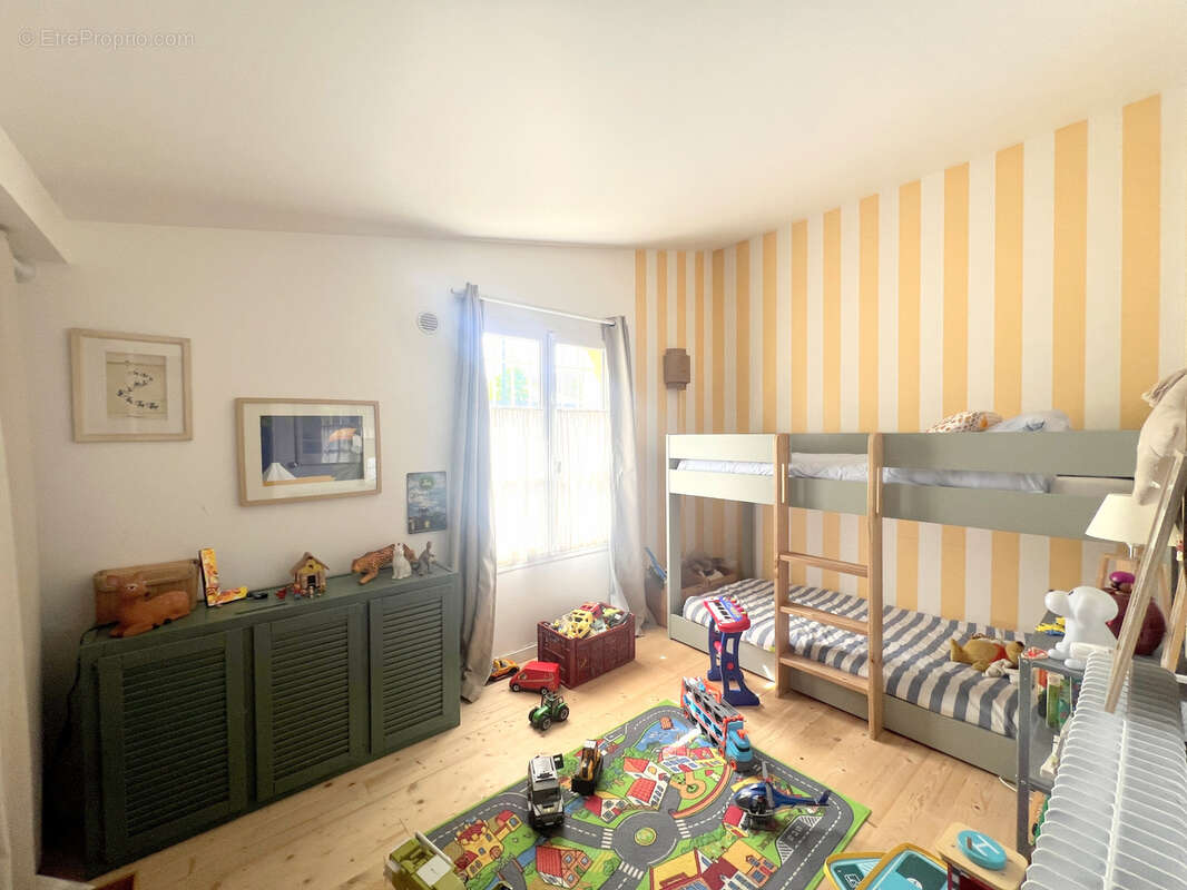 Maison à HOUDAN