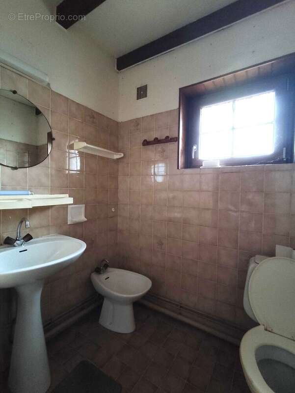 Maison à CHASSENEUIL-SUR-BONNIEURE