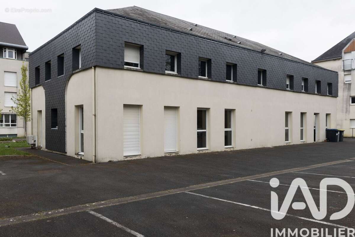 Photo 5 - Commerce à SAINT-CYR-SUR-LOIRE