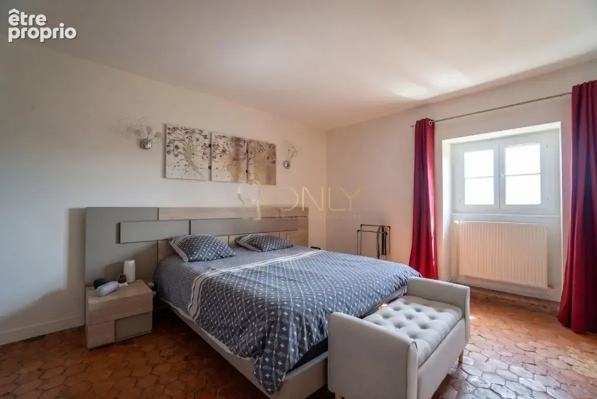 Liergues - Appartement T4 - Centre Village - photo 10