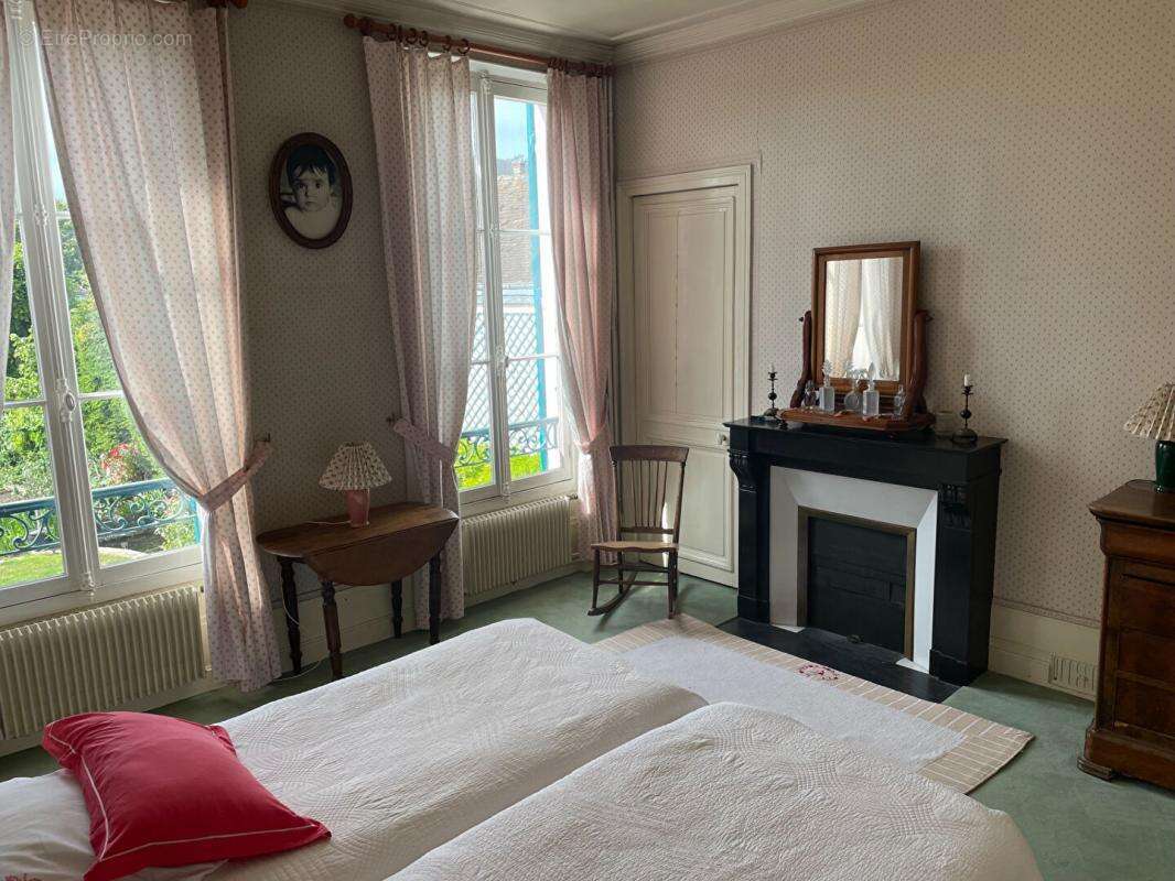 Maison à NOGENT-LE-ROI
