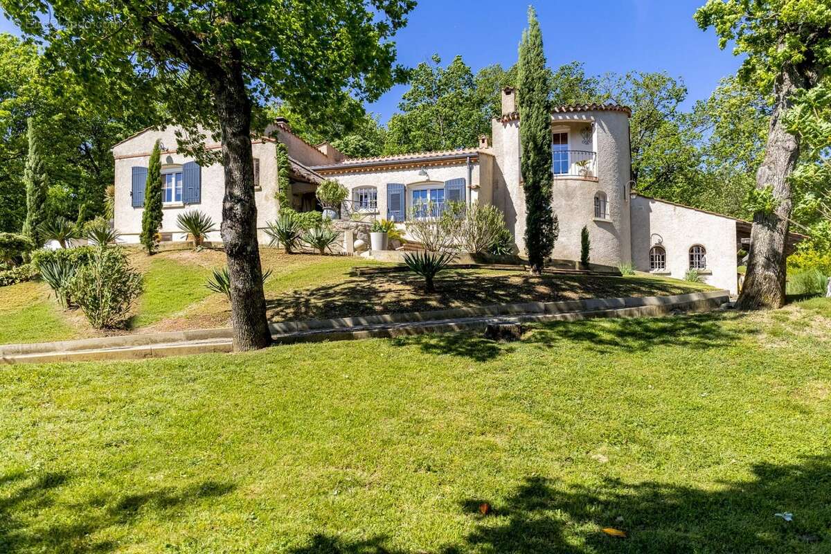 Maison à VIVIERS-LES-MONTAGNES