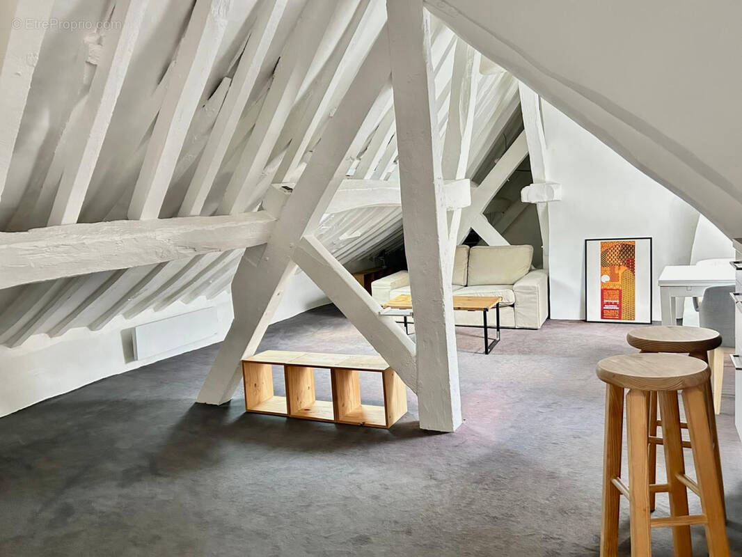 Appartement à PARIS-7E