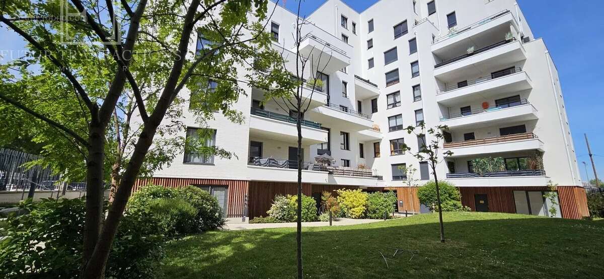 Appartement à COLOMBES