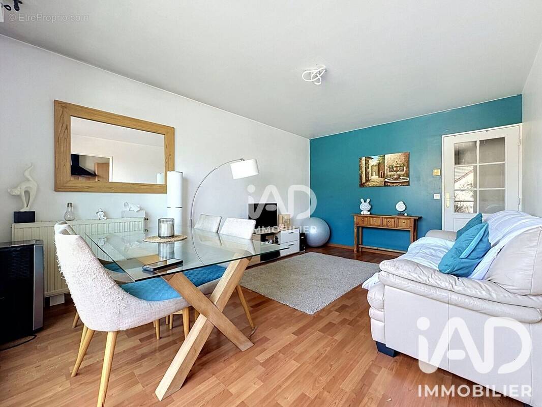 Photo 1 - Appartement à VAUJOURS