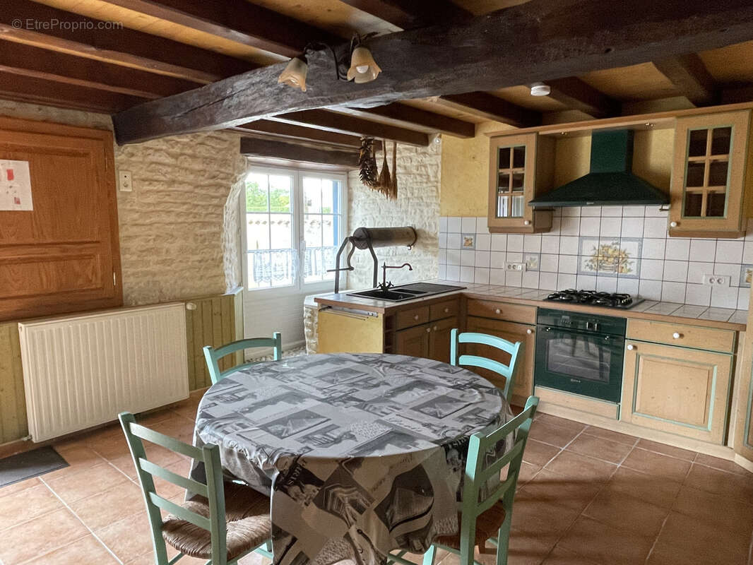 Maison à ROMAZIERES