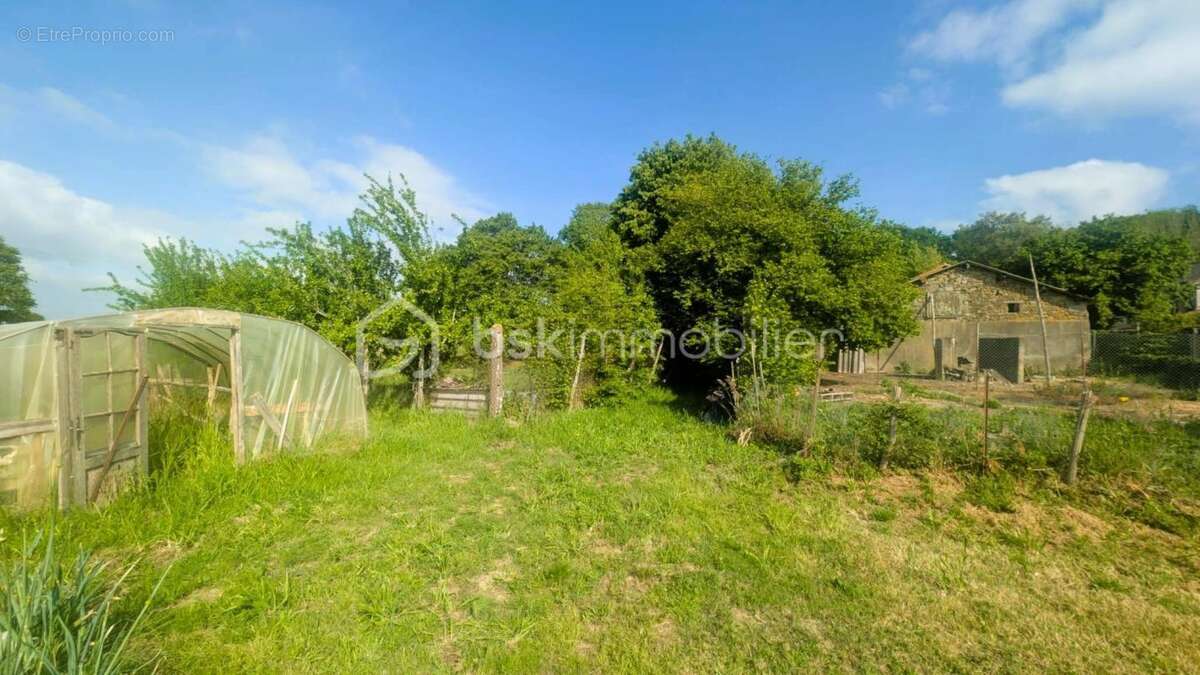 Maison à LE BEUGNON