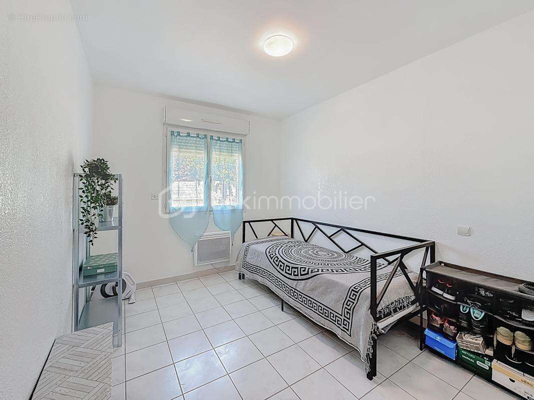 *** charmante maison t5 de plain-pied de 112m2 avec garage - lunel-viel *** - photo 12