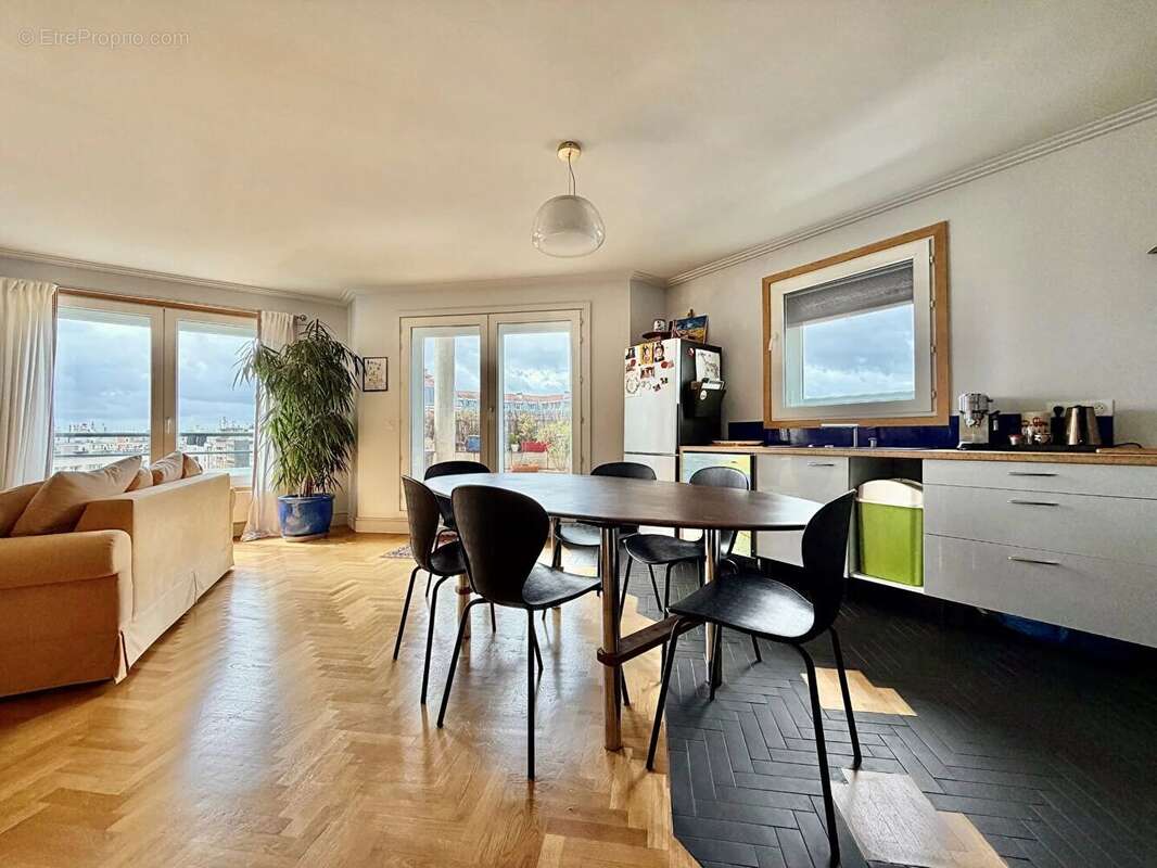 Appartement à COLOMBES