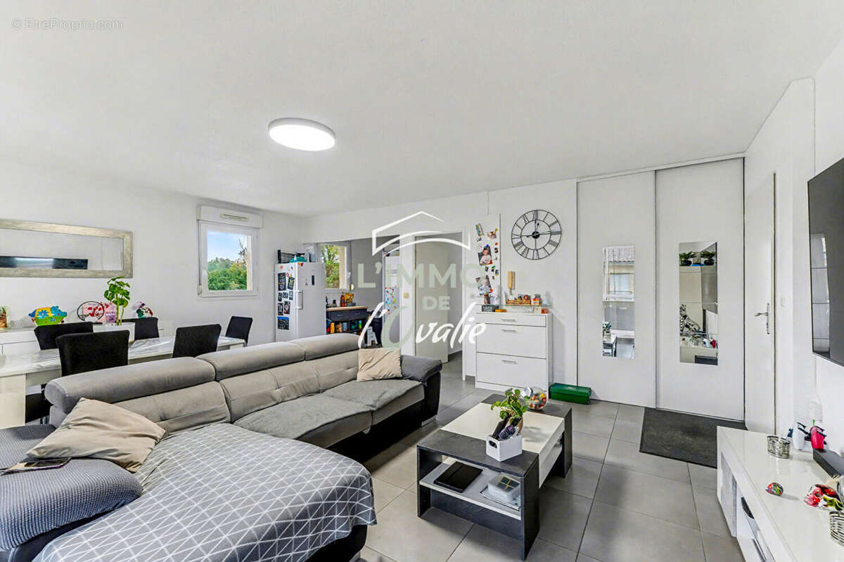 Appartement à FRONTON