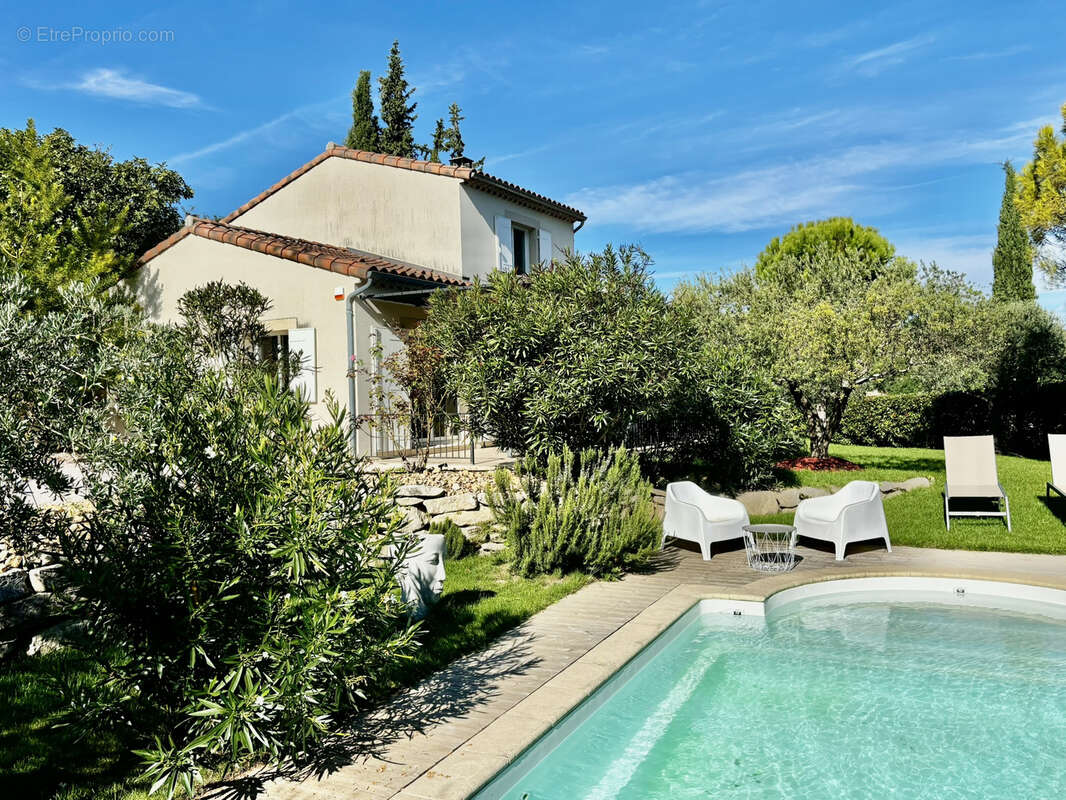 Maison à MALAUCENE