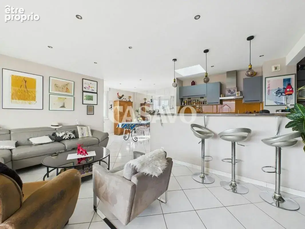 Vente Appartement 4 pièces de 105m² - 69140 Rillieux-la-Pape - photo 4