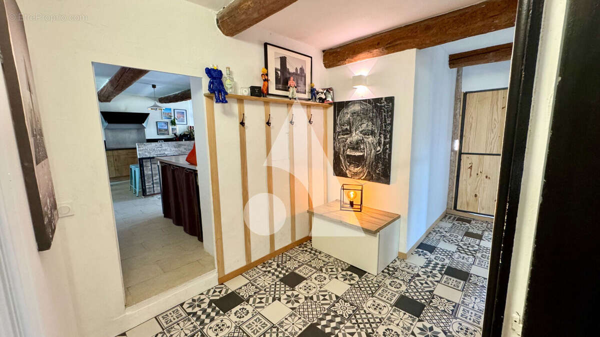 Appartement à VILLELAURE