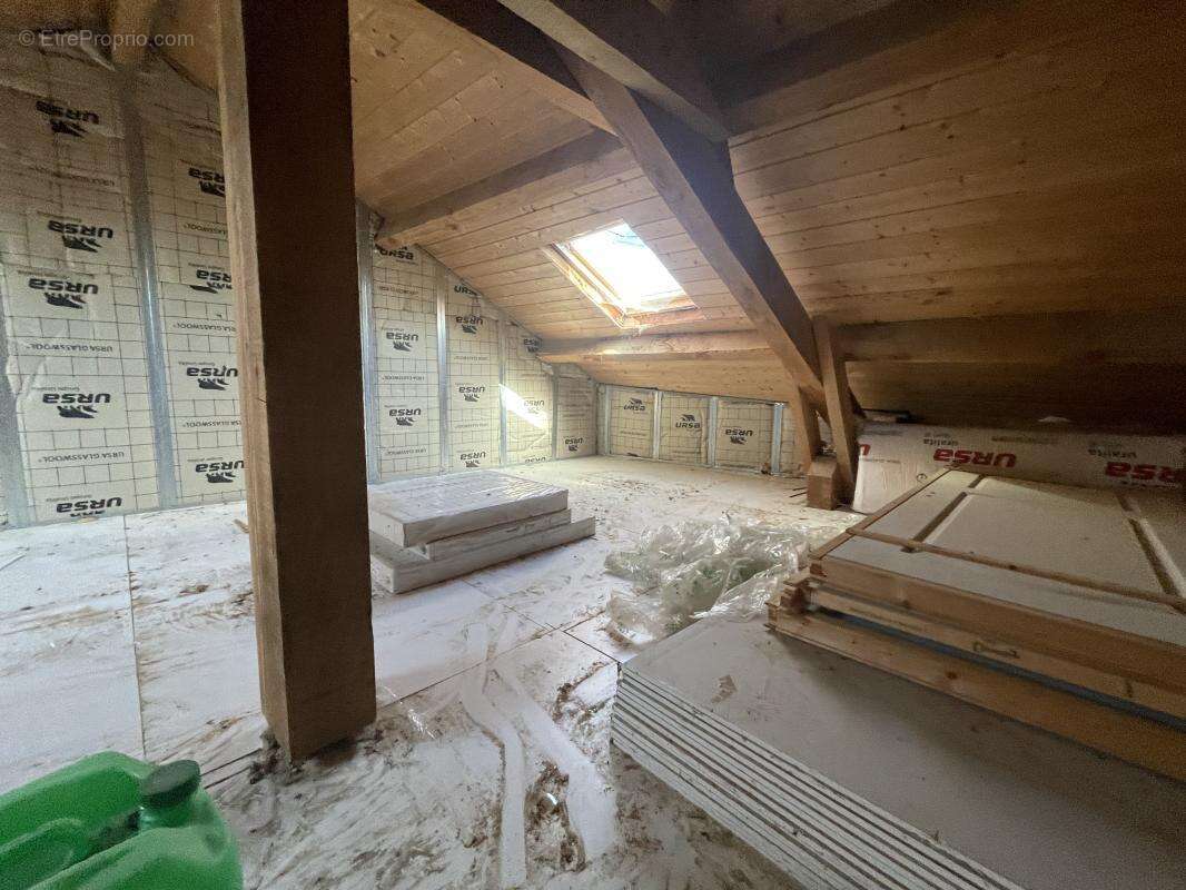 Appartement à SAINT-NICOLAS-DES-BIEFS