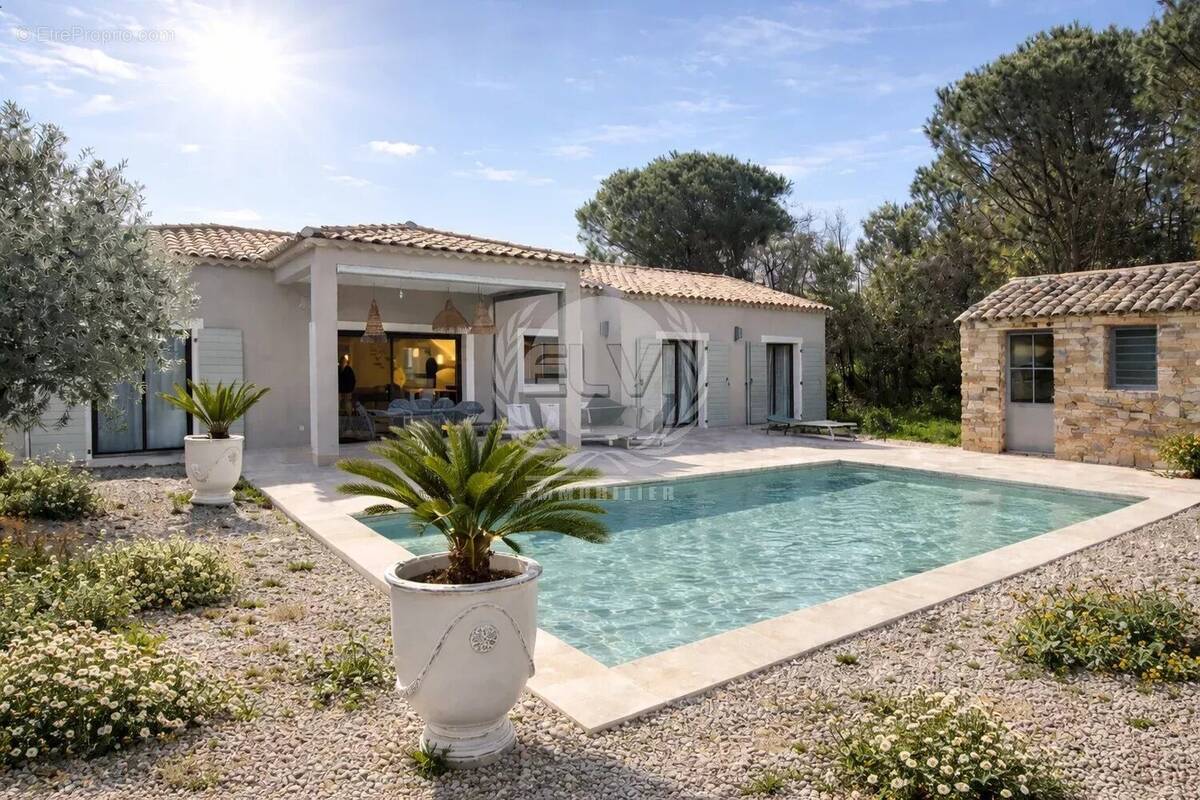 Maison à PLAN-DE-LA-TOUR