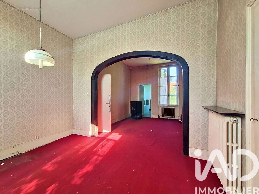 Maison 209 m² à Montbeugny  - photo 5