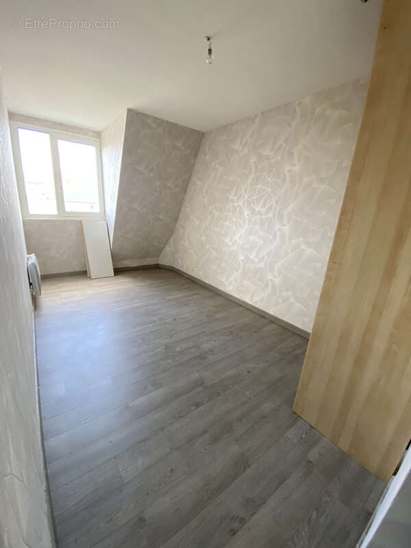 Beau duplex 6 pièces 105 m2   Loggia sud, garage & balcon   Onet-le-Château (La Baleine) - photo 21