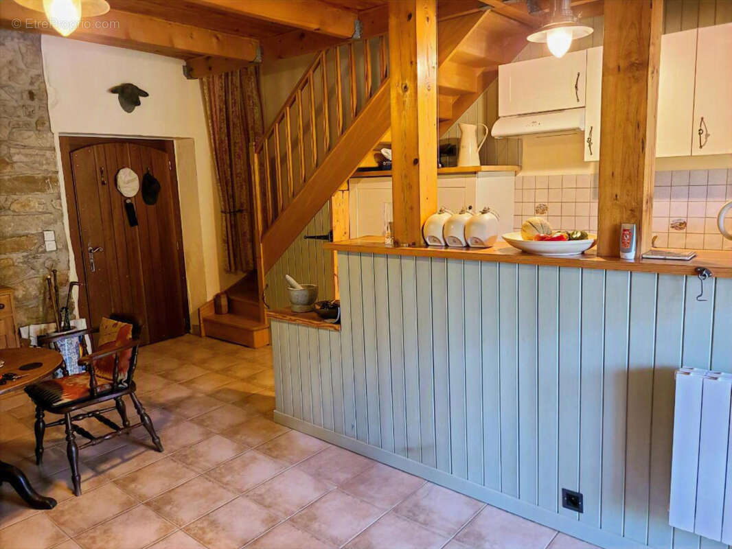 Jolie maison de village avec piscine et vue - photo 9
