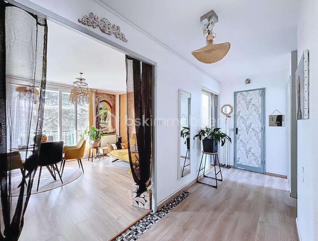 Appartement à ECHIROLLES