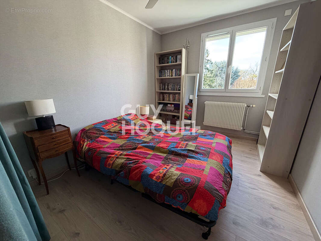 Appartement à LA CHAPELLE-SAINT-MESMIN