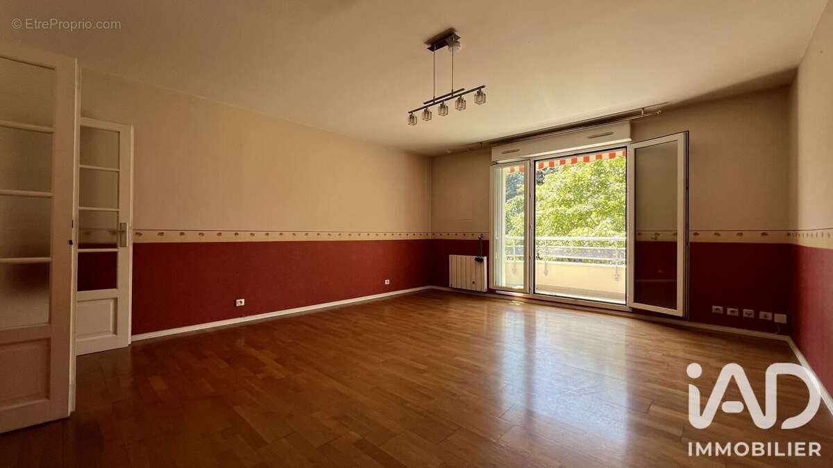 Appartement 88 m² à Le Bourget  - photo 5