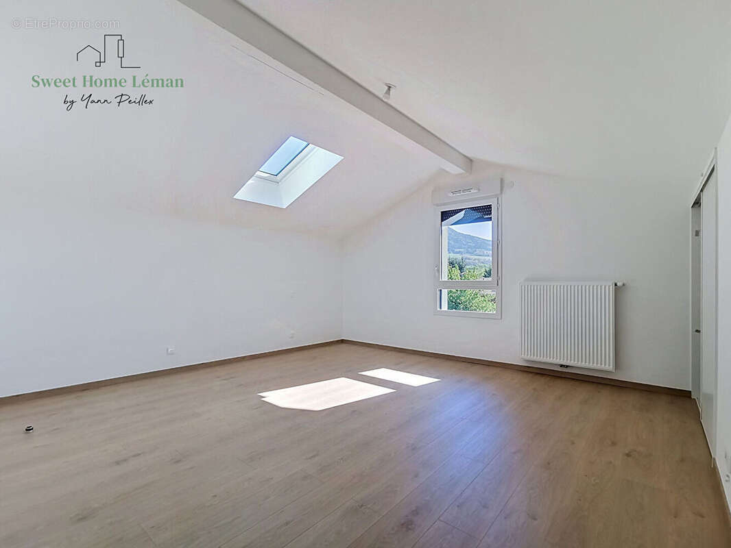Appartement à BRENTHONNE
