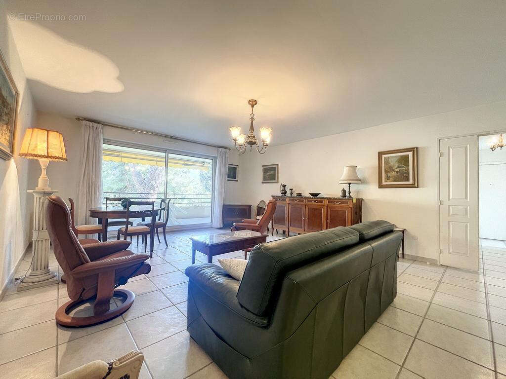 Appartement à MARSEILLE-9E