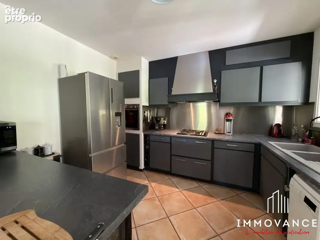 Maison 150 m² à Saint-Mathieu-De-Treviers  - photo 8