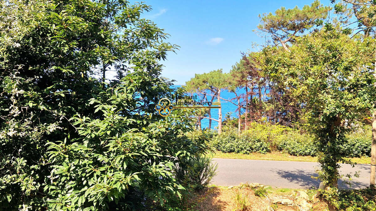 Maison à PLOUGASNOU