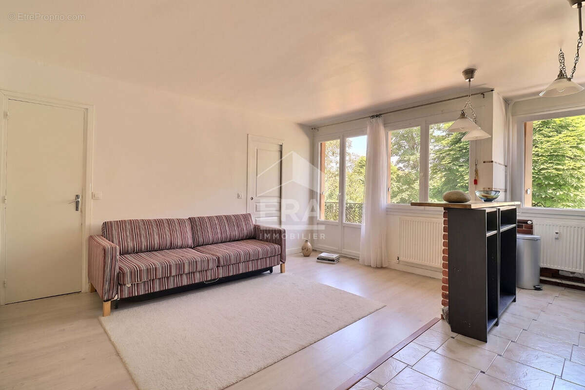 Appartement à COLOMBES