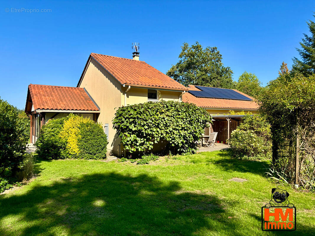 Maison à SAINT-JUST-LE-MARTEL