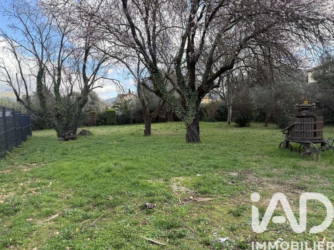 Photo 2 - Terrain à AUBAGNE