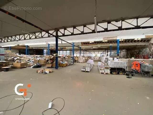 Commerce à FLEURY-SUR-ANDELLE