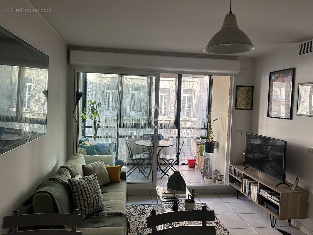 Appartement à MARSEILLE-6E