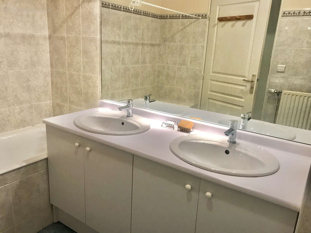 Appartement à SAINT-FARGEAU-PONTHIERRY