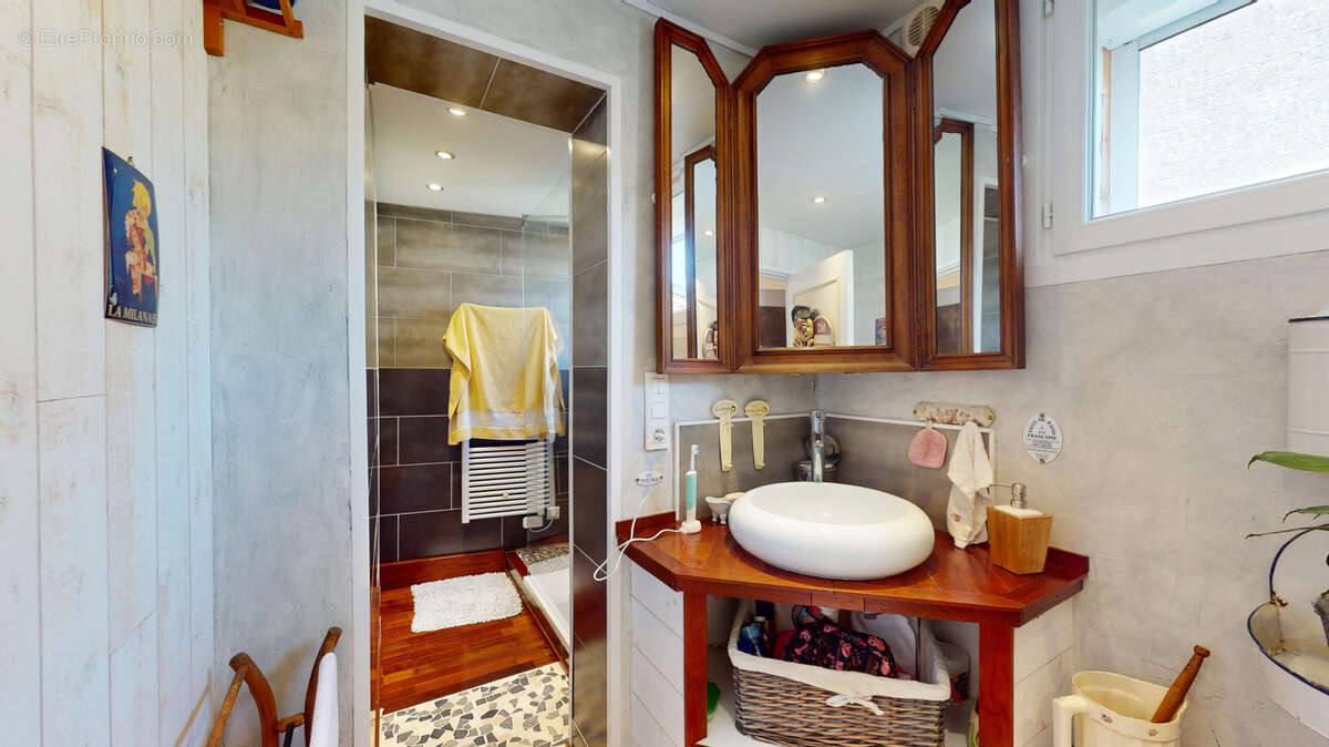 Maison à PONT-SUR-YONNE