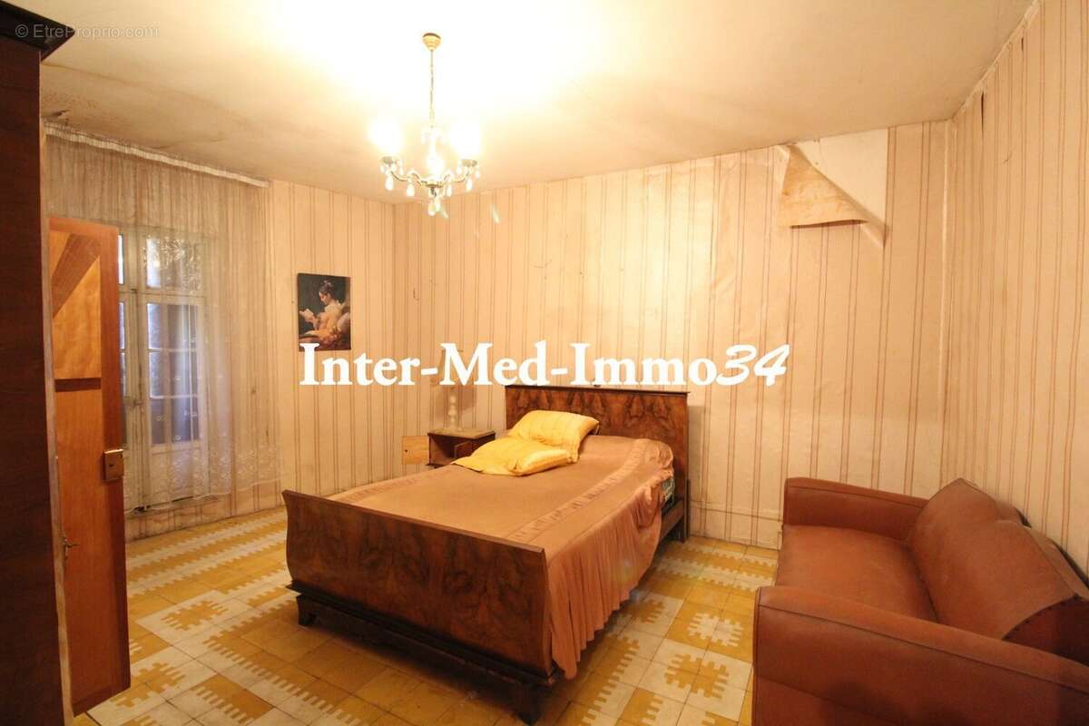 Maison à VILLENEUVE-LES-BEZIERS