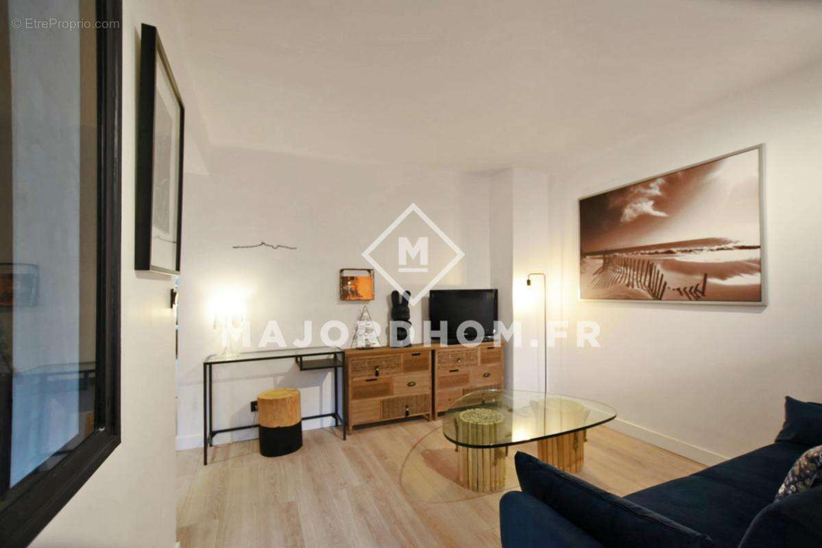 Appartement à MARSEILLE-7E