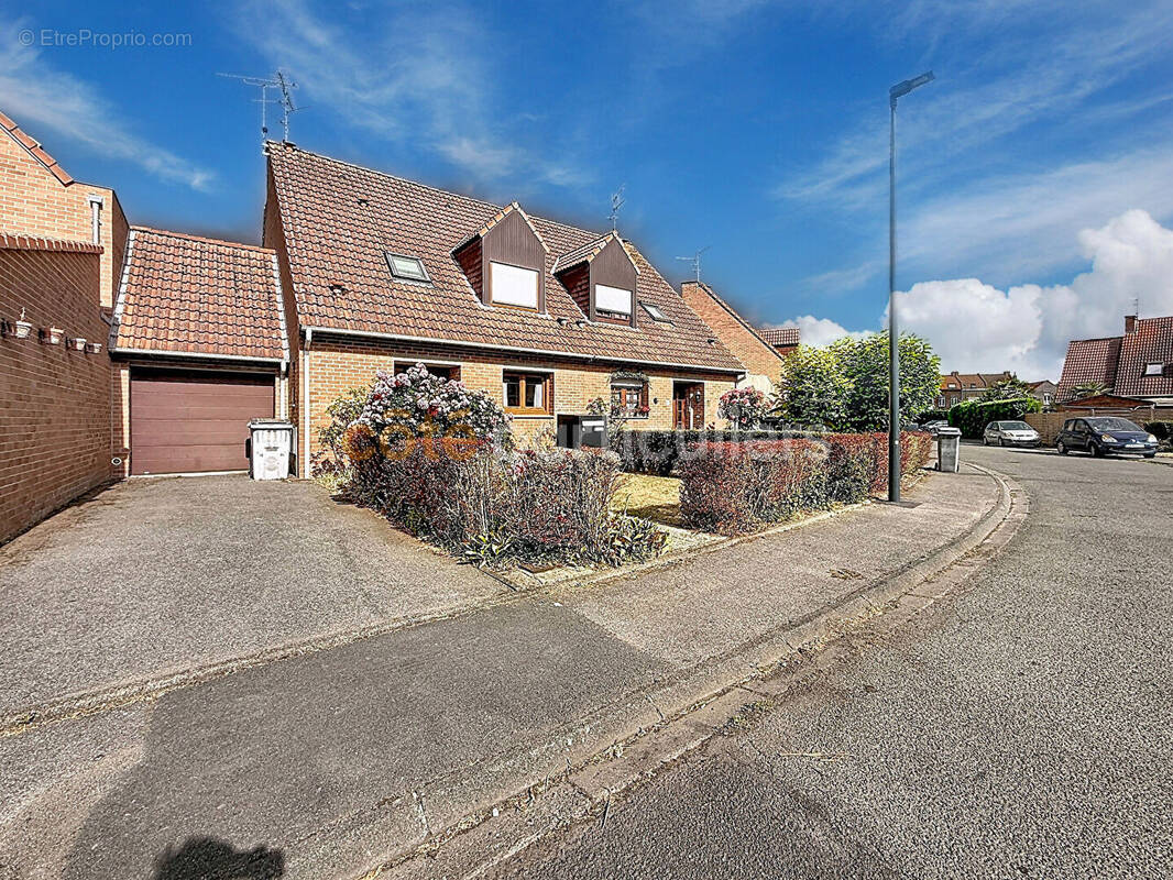 Maison à ARMENTIERES