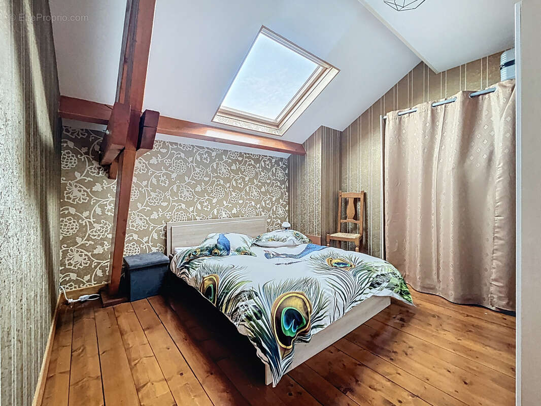 Maison à SAINT-PANTALEON-DE-LARCHE