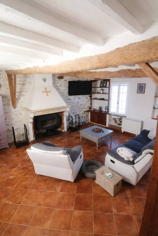 Maison à CASCASTEL-DES-CORBIERES