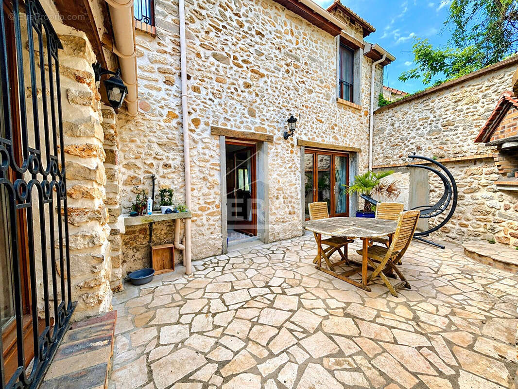 Maison à ITTEVILLE
